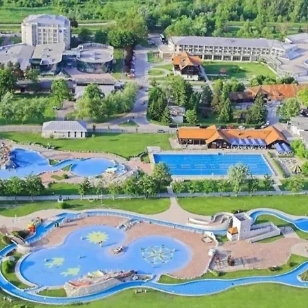Апартаменты Sky House Mostec
