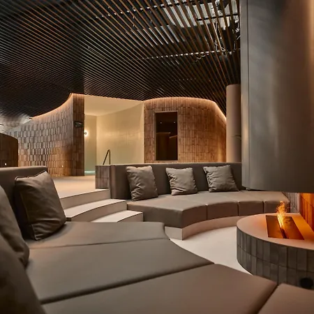 Sky House * Mostec