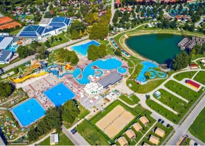 アパート Sky House