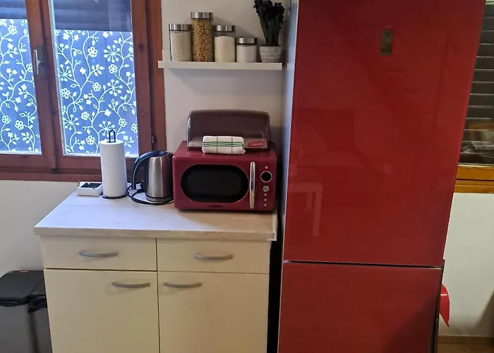 アパート Sky House Mostec